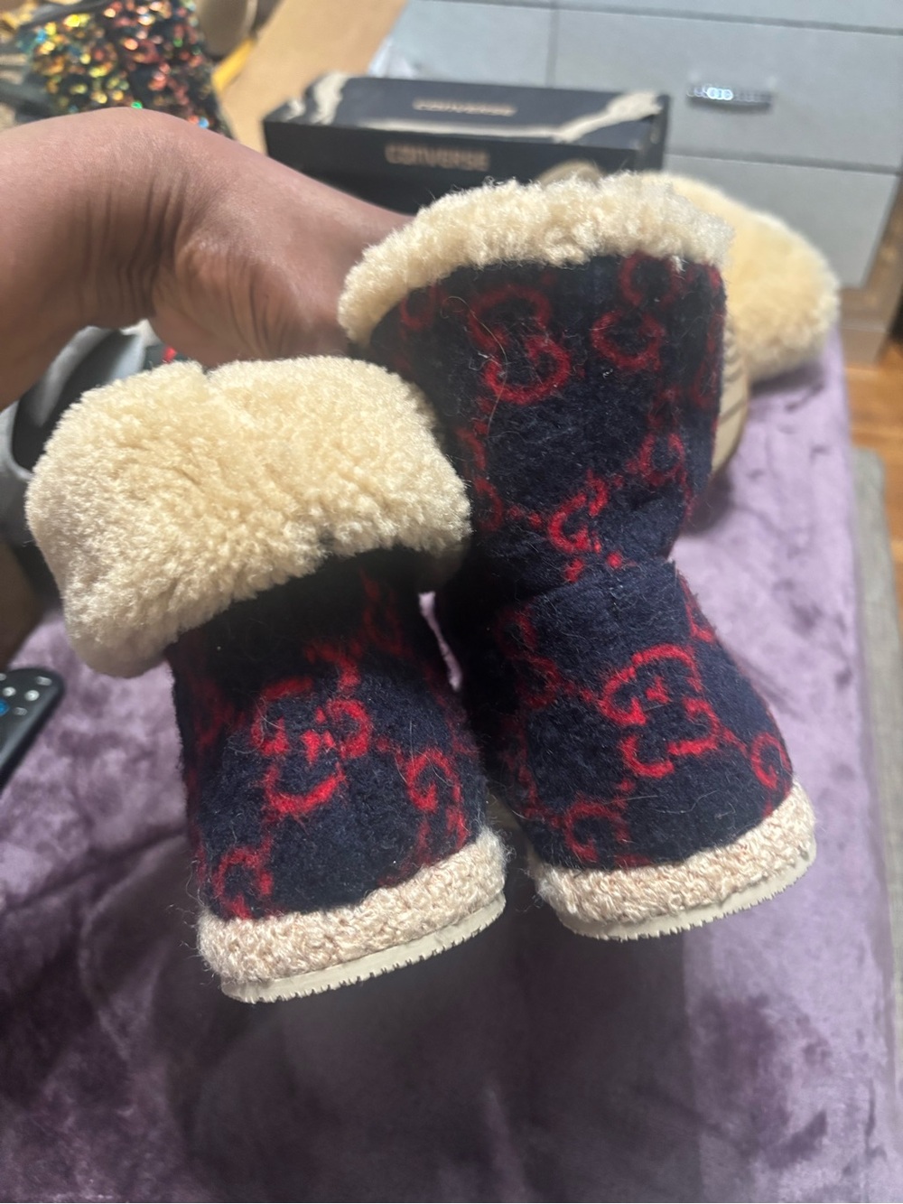 Gucci Navy & Red Wool Slip-On Boots with Cream Shearling Trim - Picture 14 of 14